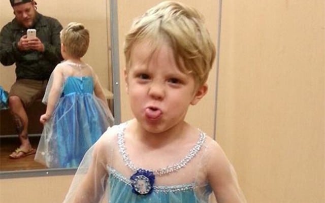 What a Treat! This Dad Let's His Son Go as Elsa for Halloween