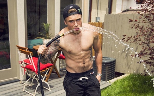 8 Photos From Gus Kenworthy’s Instagram That Will Make You Sweat