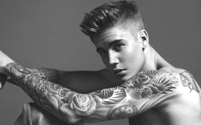 Justin Bieber grabs nuts on Instagram