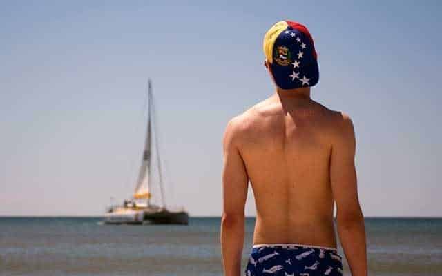8 Summer Getaways Where Gay Singles Can Mingle