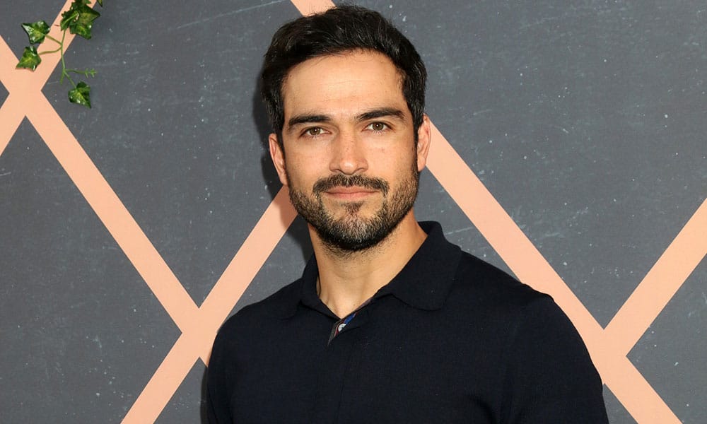 ‘Sense8’ Star Alfonso Herrera Shows Off His CrossFit Skills