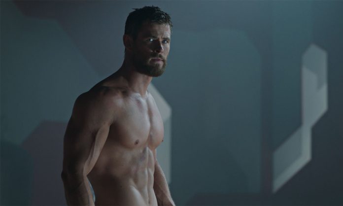 Thor shirtless in 'Thor: Ragnarok'