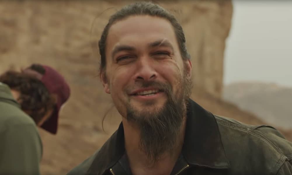 Jason Momoa Shaves