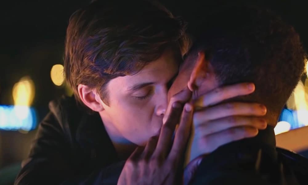 Love Simon Kiss