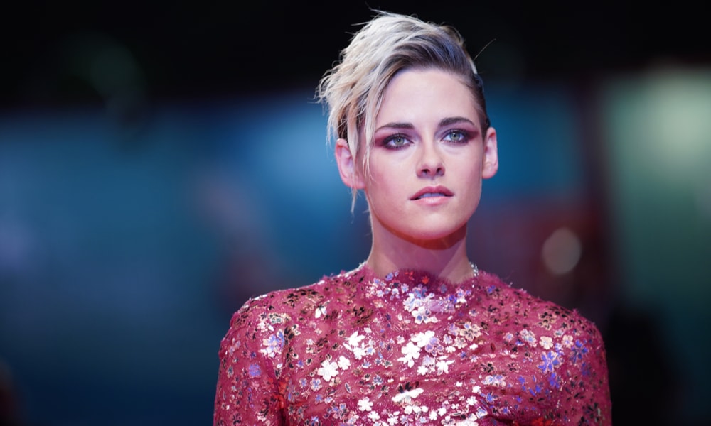 Kristen Stewart Talks Her Oscar Nom, Her Wedding and Musicals