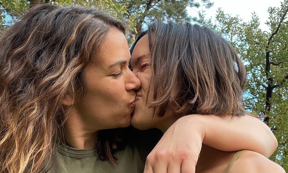 Broad City's Abbi Jacobson Announces Engagement to Jodi Balfour