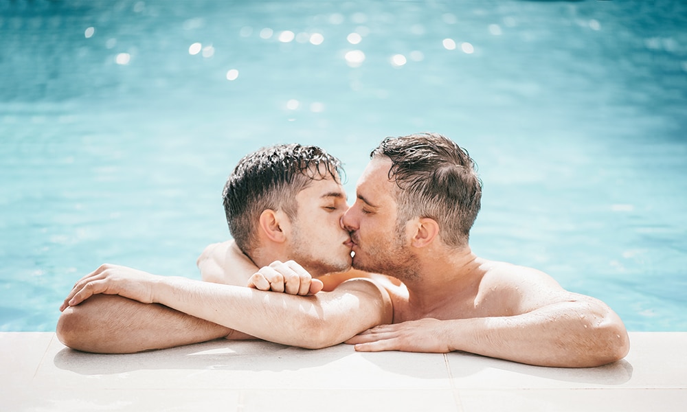 Gay Men Kissing Fort Lauderdale