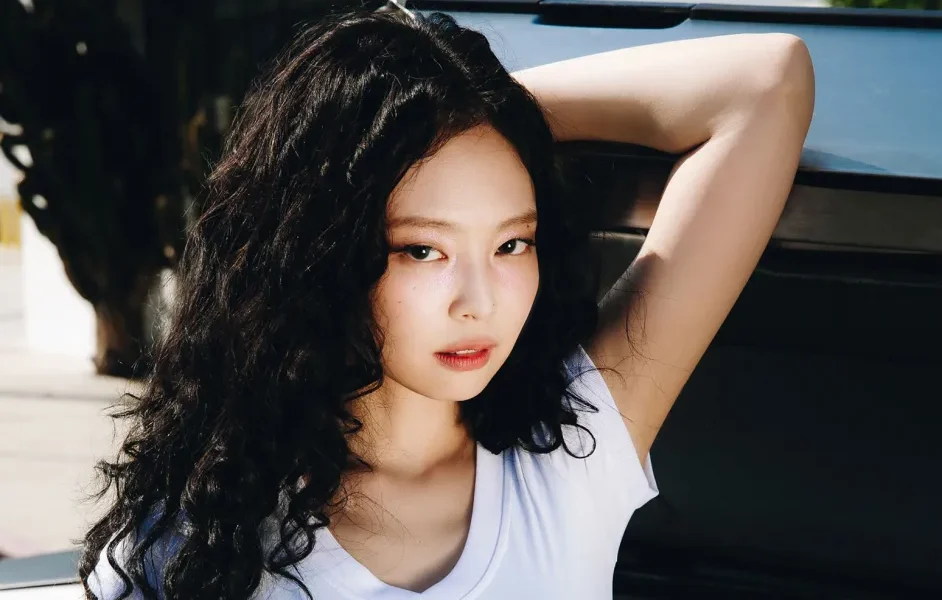 JENNIE Drops Confident New Single “ExtraL” Featuring Doechii Ahead of Debut Solo Album Release