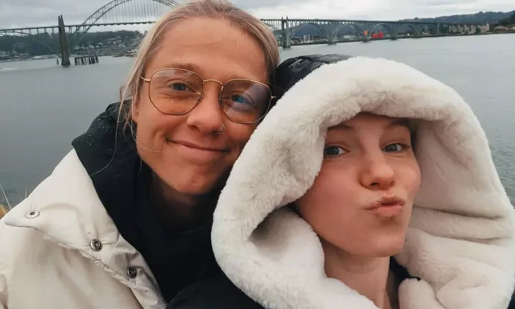 jade-carey-aimee-sinacola-032025-3-7b4285e843884d0f982114c3ec58b911 Olympic Gymnast Jade Carey Hard Launches Relationship with Girlfriend Aimee Sinacola. Photo: Jade Carey/Instagram