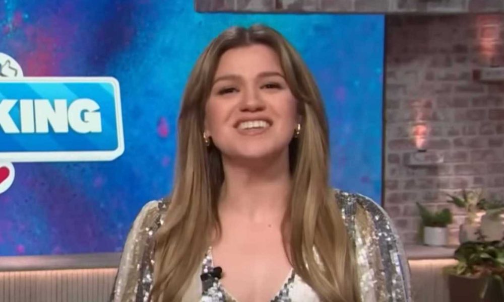 Kelly Clarkson Celebrates Trans Day of Visibility with Transa Compilation Album Featuring Sam Smith, Hunter Schafer, and More