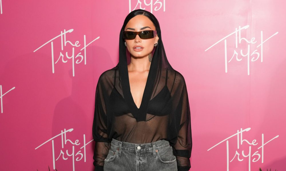 Demi Lovato Makes Surprise Appearance at The Tryst Puerto Vallarta with Performance and Drag Brunch Number