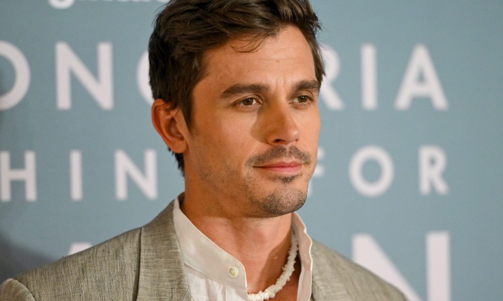 Antoni Porowski Revives the Puka Shell Necklace with Modern Flair