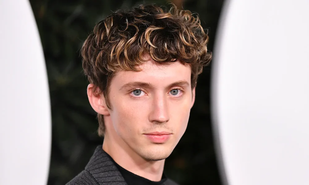 Troye Sivan Responds to FDA Crackdown on Poppers and Calls it the End of the ‘Poppers Party’