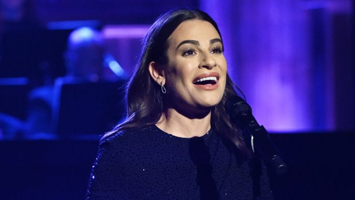 Lea Michele brought Rachel Berry back to life on her latest tour with a 2025-inspired setlist. But her cover of “Pink Pony Club” has Glee fans divided—should it have been Kurt’s moment instead? Photo: NBC
