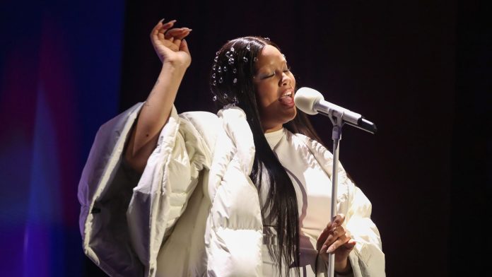 Shygirl Shygirl performs on stage during The Fashion Awards 2022 at the Royal Albert Hall on December 05, 2022 in London, England. (Photo by Lia Toby/BFC/Getty Images for BFC)