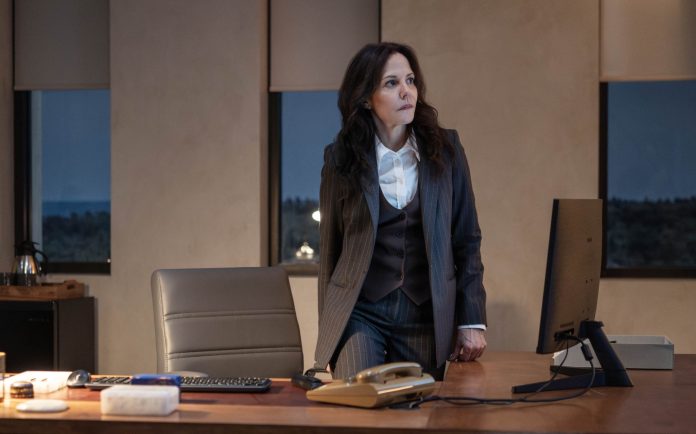 The Institute - S1 First Look / Mary-Louise Parker as Ms. Sigsby / Photo: Amazon MGM Studios