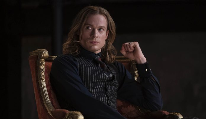interview-with-the-vampire-sam-reid Sam Reid as Lestat De Lioncourt - Interview with the Vampire _ Season 2, Episode 7 - Photo Credit: Larry Horricks/AMC