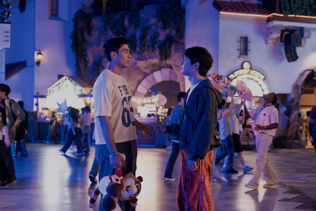 XO, Kitty. (L to R) Anthony Keyvan as Quincy 'Q' Shabazian, Joshua Hyunho Lee as Jin in episode 305 of XO, Kitty. Cr. Youngsol Park/Netflix © 2026