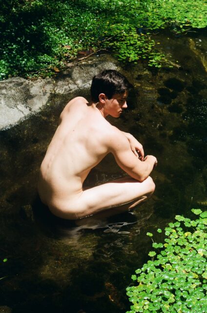 Matu Buiatti’s “La Isla” transforms nude photography into a study of trust, time, and human connection across Argentina.