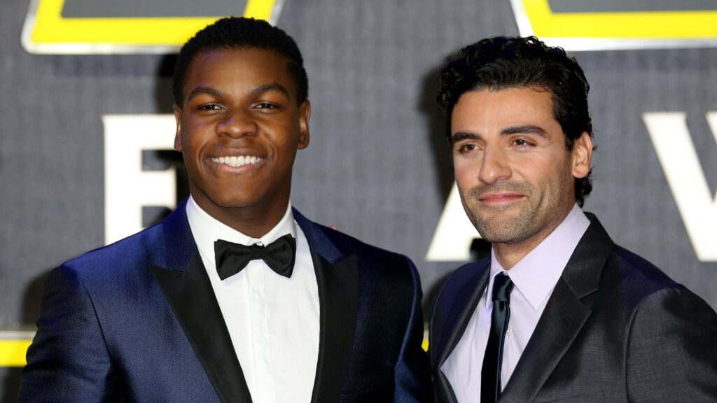 LONDON, ENGLAND - DECEMBER 16: John Boyega and Oscar Isaac attend the European Premiere of "Star Wars: The Force Awakens" at Leicester Square on December 16, 2015 in London, England. (Photo by Chris Jackson/Getty Images)

