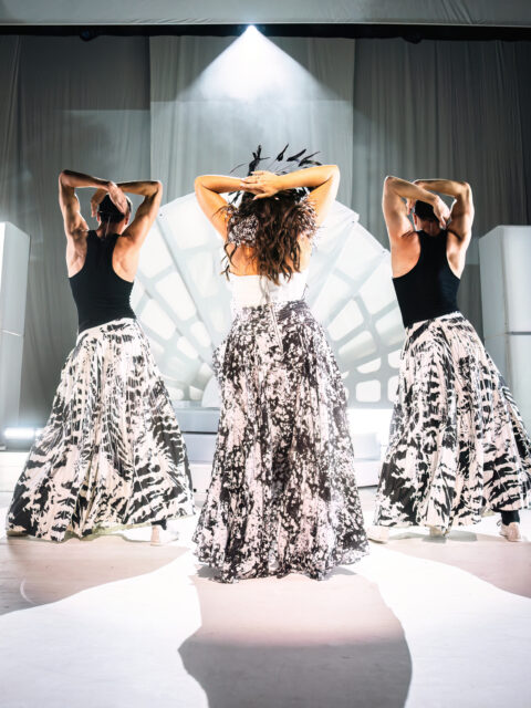 Jessie Ware’s Superbloom Tour hit LA’s Greek Theatre with disco-pop hits, stunning vocals, fabulous dancers and a crowd ready to dance all night.
